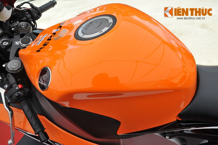 Sieu moto Honda CBR1000RR Repsol 2015 chinh hang tai VN-Hinh-6